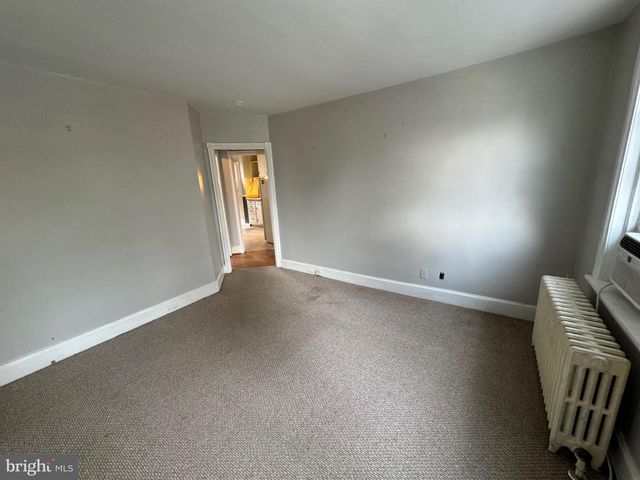 2432 W 19TH ST, Wilmington, DE 19806