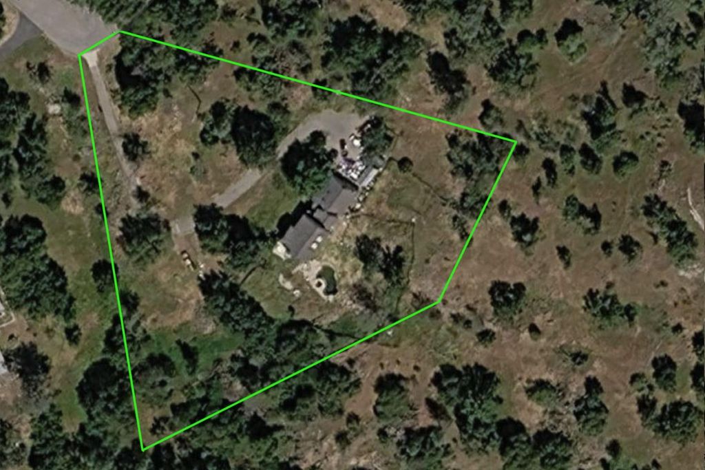 Image 43 of property listing at 43326 Seminole Court, Coarsegold, CA 93614