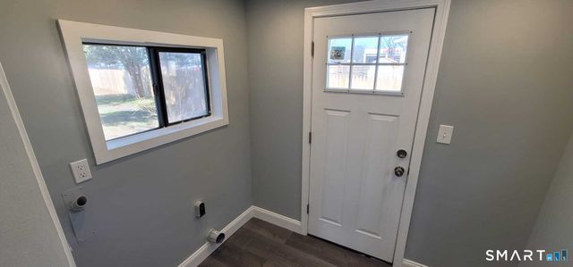 11 Vergennes Court, Groton, CT 06340