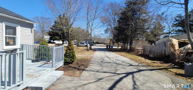 11 Vergennes Court, Groton, CT 06340