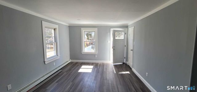 11 Vergennes Court, Groton, CT 06340