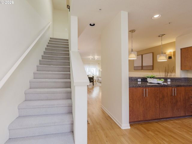 7940 Sw 31ST Ave 2, Portland, OR 97219