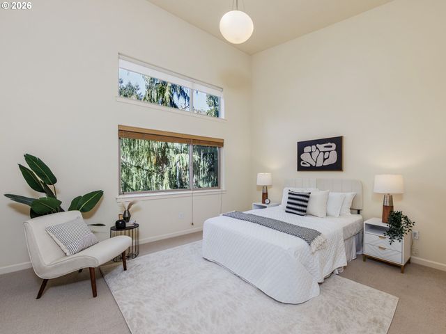 7940 Sw 31ST Ave 2, Portland, OR 97219