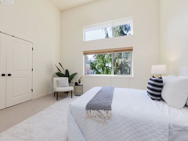 7940 Sw 31ST Ave 2, Portland, OR 97219