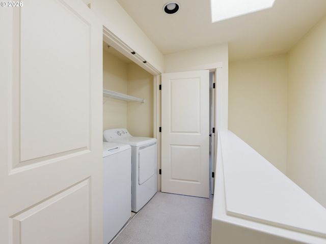 7940 Sw 31ST Ave 2, Portland, OR 97219