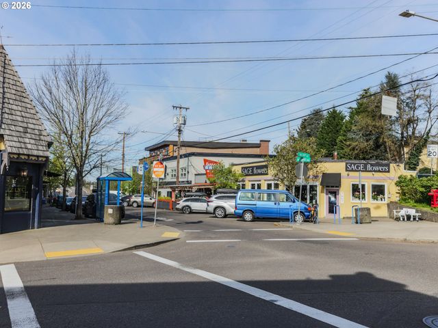 7940 Sw 31ST Ave 2, Portland, OR 97219