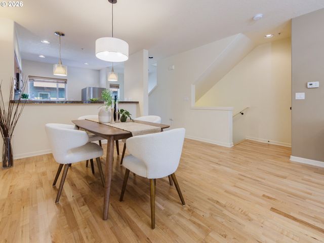 7940 Sw 31ST Ave 2, Portland, OR 97219