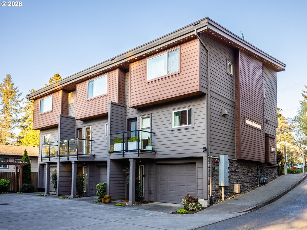 7940 Sw 31ST Ave 2, Portland, OR 97219