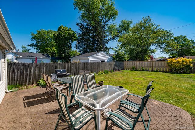 6 Virginia Lane, Bethpage, NY 11714