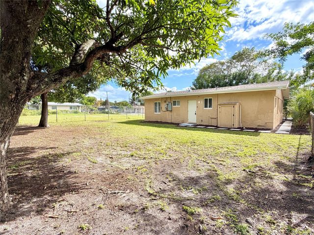 2943 NW 13th Street, Fort Lauderdale, FL 33311