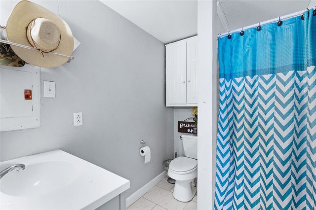 419 Walnut Grove Road, Whitewright, TX 75491