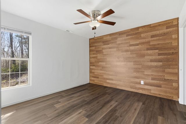 135 February Court, Kimberling City, MO 65686
