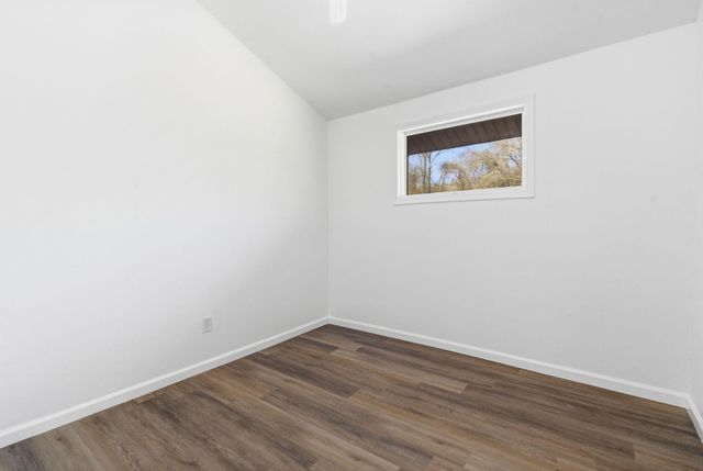 135 February Court, Kimberling City, MO 65686