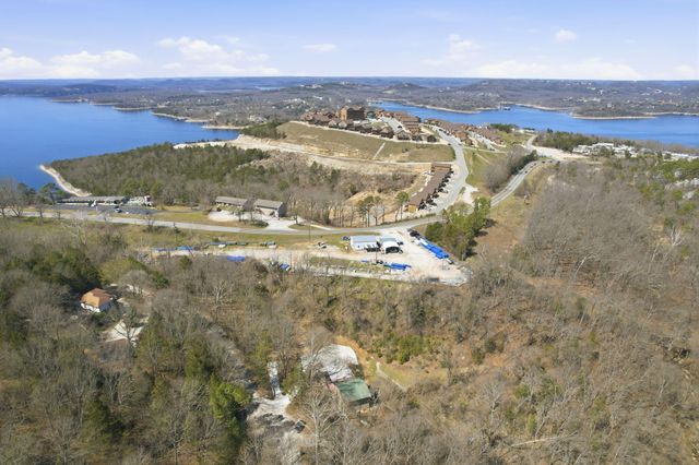 135 February Court, Kimberling City, MO 65686