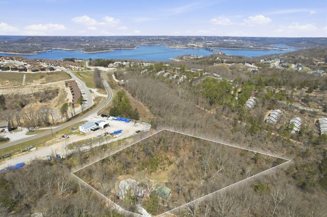 135 February Court, Kimberling City, MO 65686