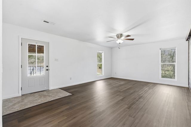 135 February Court, Kimberling City, MO 65686