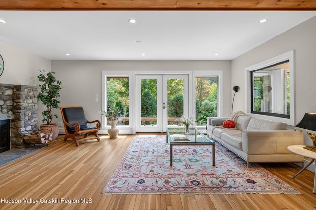 4868 New York 212, Willow, NY 12495