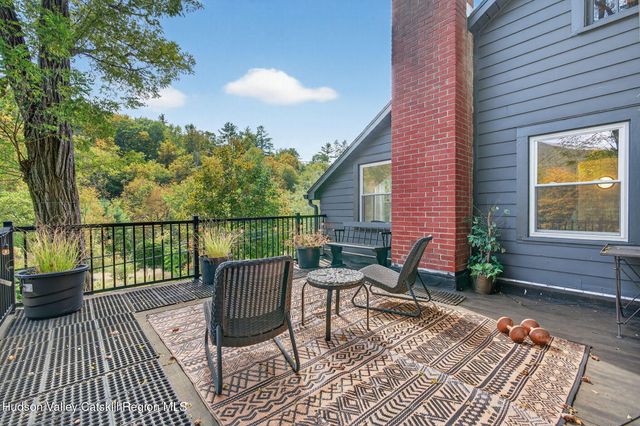 4868 New York 212, Willow, NY 12495