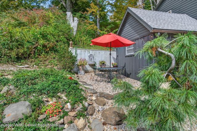 4868 New York 212, Willow, NY 12495