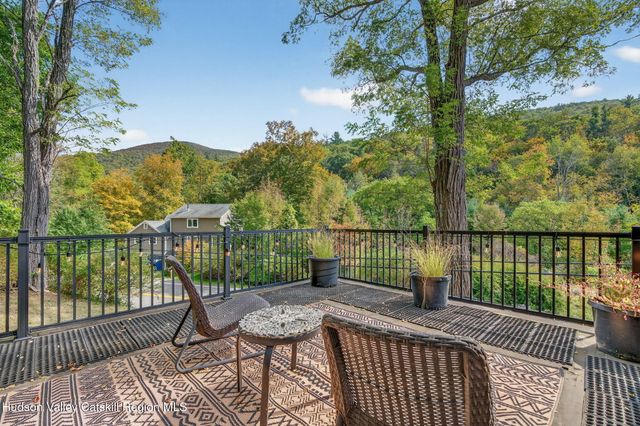 4868 New York 212, Willow, NY 12495