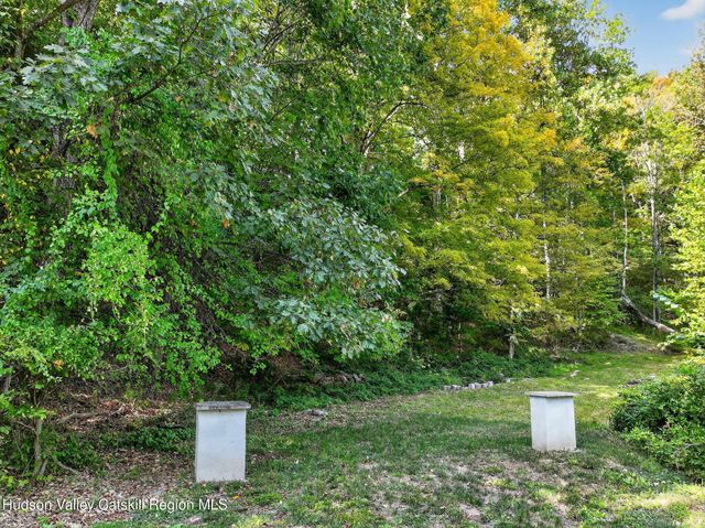 4868 New York 212, Willow, NY 12495