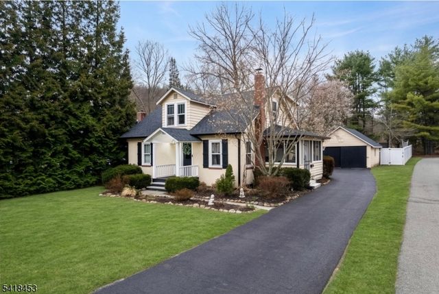 109 E Baldwin St, Hackettstown Town, NJ 07840