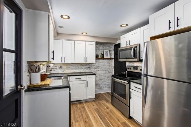 109 E Baldwin St, Hackettstown Town, NJ 07840