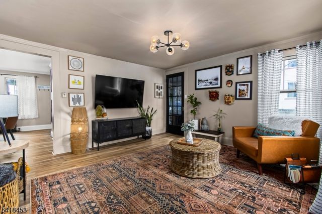 109 E Baldwin St, Hackettstown Town, NJ 07840