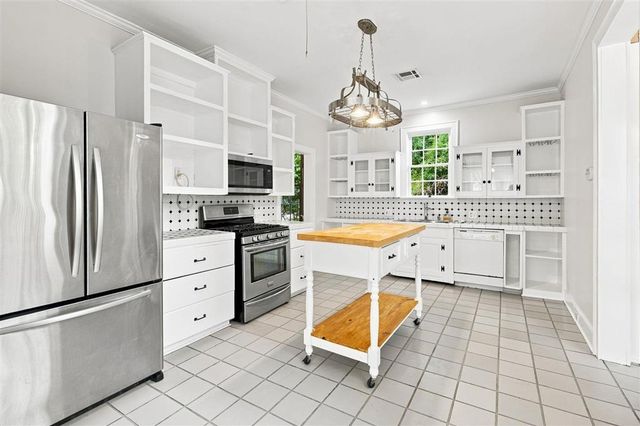 616 W Sallier Street, Lake Charles, LA 70601