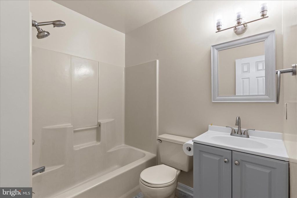 Image 14 of property listing at 4111 PINEWOOD TER, Chesapeake Beach, MD 20732