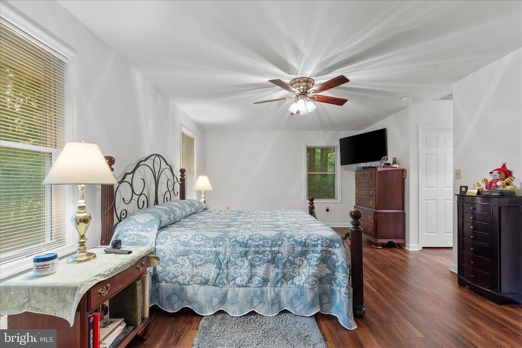 Image 18 of property listing at 4111 PINEWOOD TER, Chesapeake Beach, MD 20732