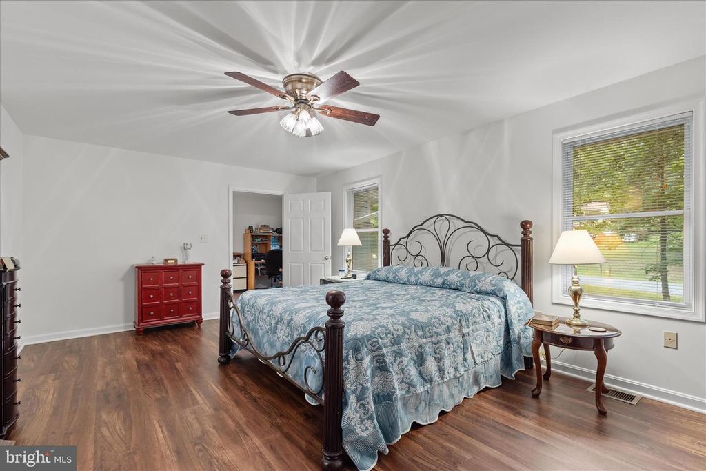 Image 19 of property listing at 4111 PINEWOOD TER, Chesapeake Beach, MD 20732