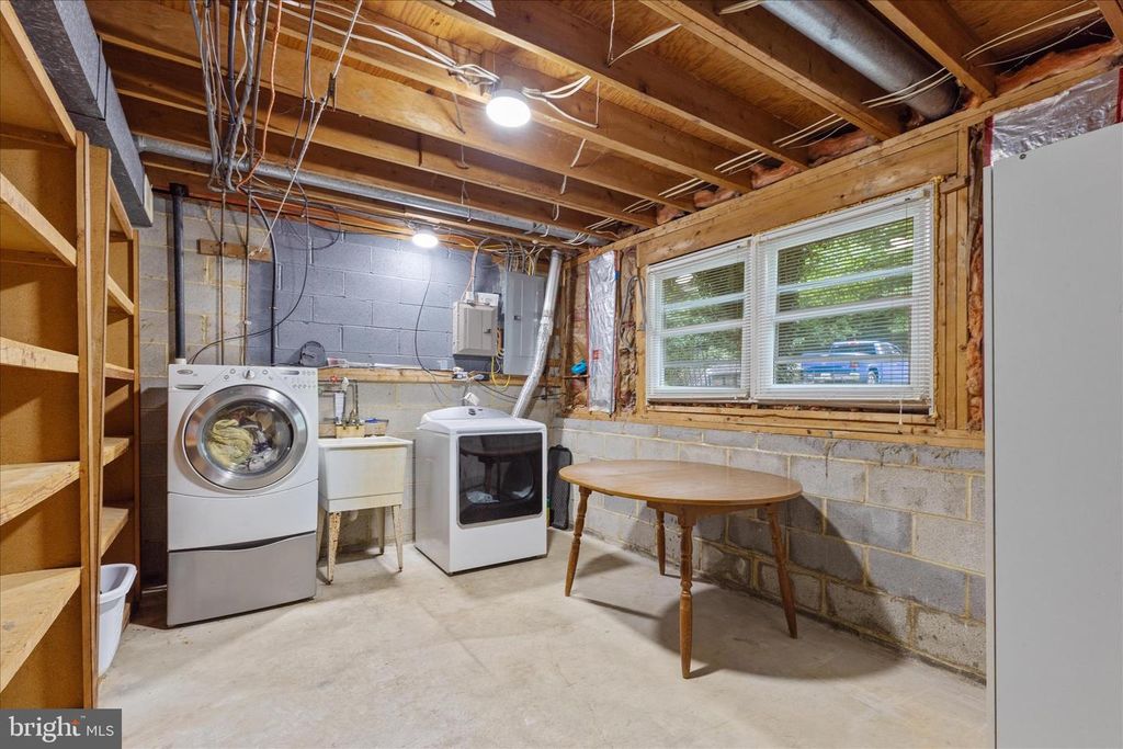 Image 27 of property listing at 4111 PINEWOOD TER, Chesapeake Beach, MD 20732