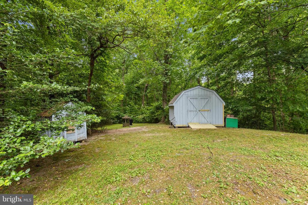 Image 37 of property listing at 4111 PINEWOOD TER, Chesapeake Beach, MD 20732