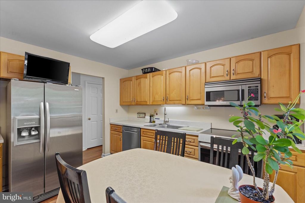 Image 9 of property listing at 4111 PINEWOOD TER, Chesapeake Beach, MD 20732