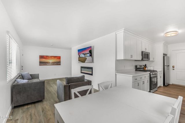 1136 N 7th Place, Port Hueneme, CA 93041