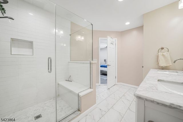 855 Valley Brook Ave B, Lyndhurst Twp., NJ 07071