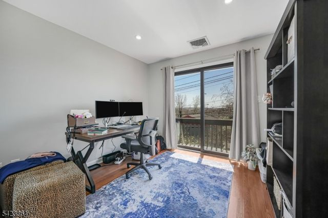 855 Valley Brook Ave B, Lyndhurst Twp., NJ 07071