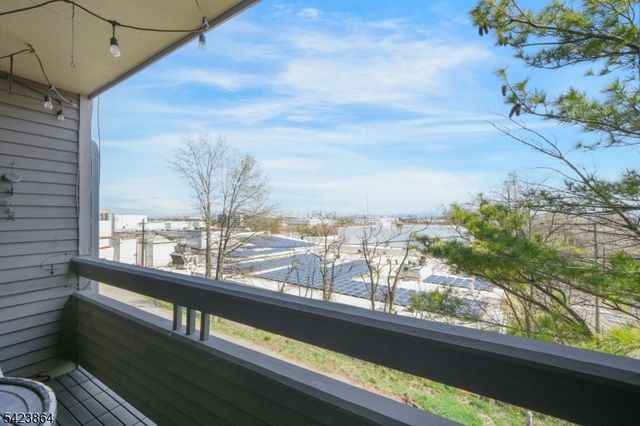 855 Valley Brook Ave B, Lyndhurst Twp., NJ 07071