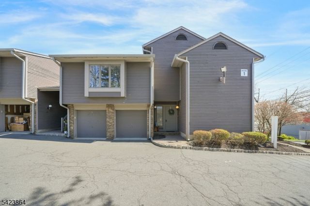 855 Valley Brook Ave B, Lyndhurst Twp., NJ 07071