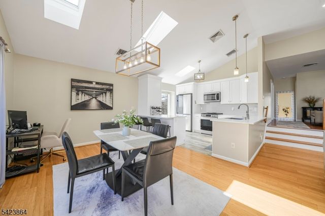 855 Valley Brook Ave B, Lyndhurst Twp., NJ 07071