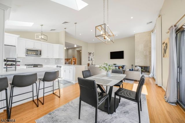 855 Valley Brook Ave B, Lyndhurst Twp., NJ 07071