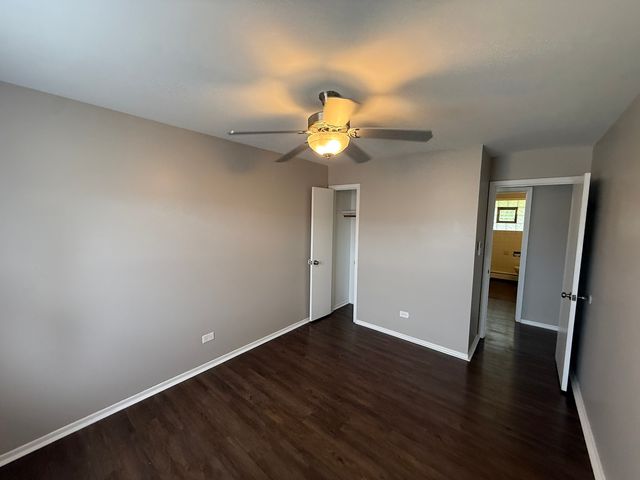 13 Scotdale Road 3, La Grange Park, IL 60526