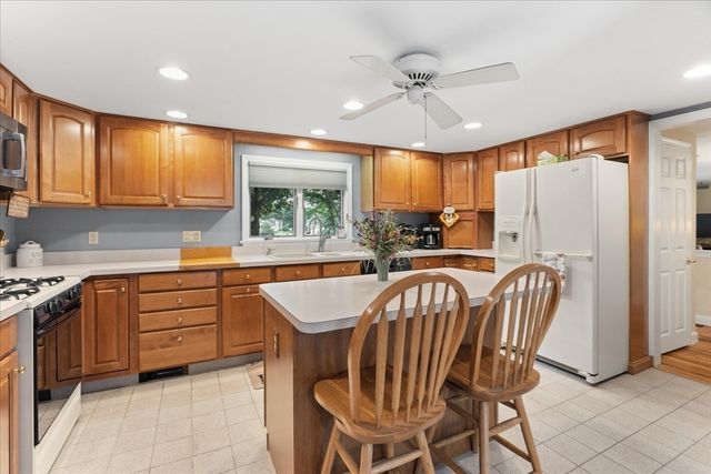 16 Park Lane, Norton, MA 02766