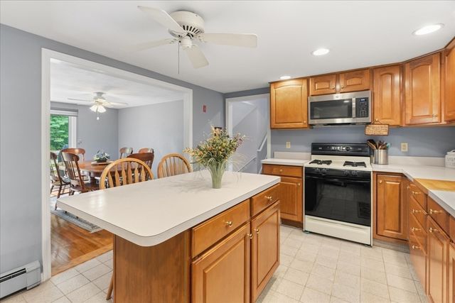 16 Park Lane, Norton, MA 02766