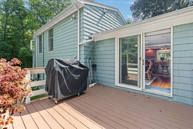 16 Park Lane, Norton, MA 02766