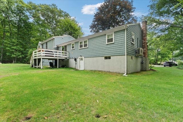 16 Park Lane, Norton, MA 02766