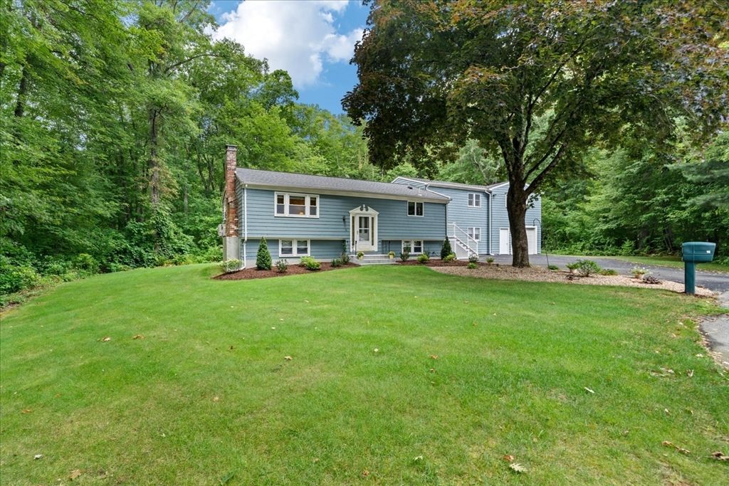 16 Park Lane, Norton, MA 02766