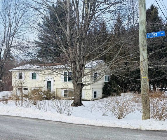 8 Short Avenue, Hooksett, NH 03106