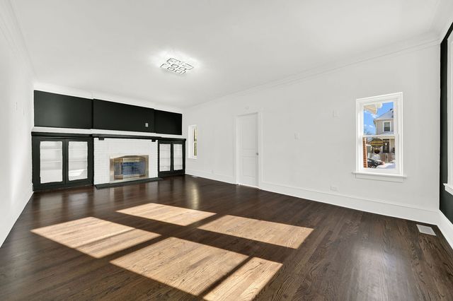 11440 S Indiana Avenue, Chicago, IL 60628
